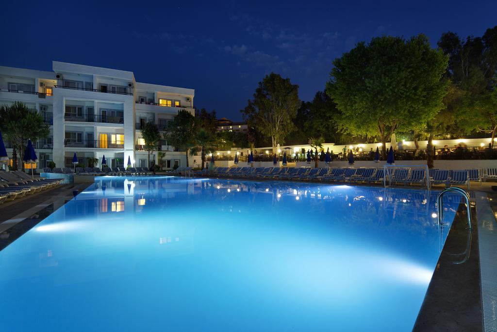 Larissa Beach Club Side Kültér fotó