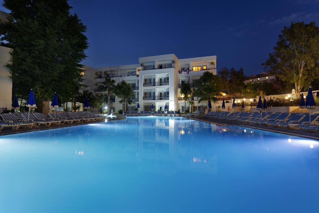 Larissa Beach Club Side Kültér fotó