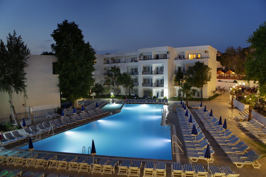 Larissa Beach Club Side Kültér fotó